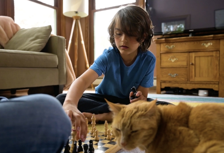 child-playing-chess.jpg